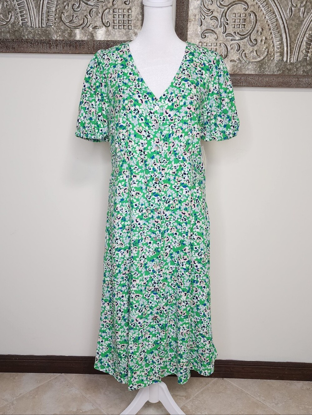 SINGLE THREAD Kelly Green Ditsy Floral Button Up Linen Blend Midi Dress Small